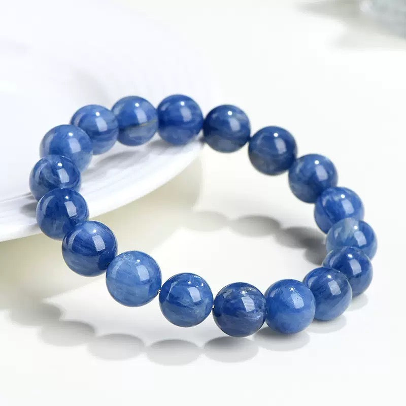 Kyanite – Clarity & Communication Bracelet