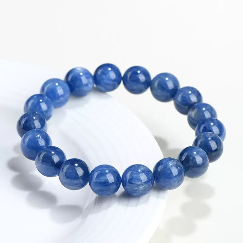 Kyanite – Clarity & Communication Bracelet